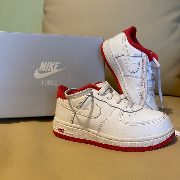 Nike Other - Kids Nike Air Force sneakers